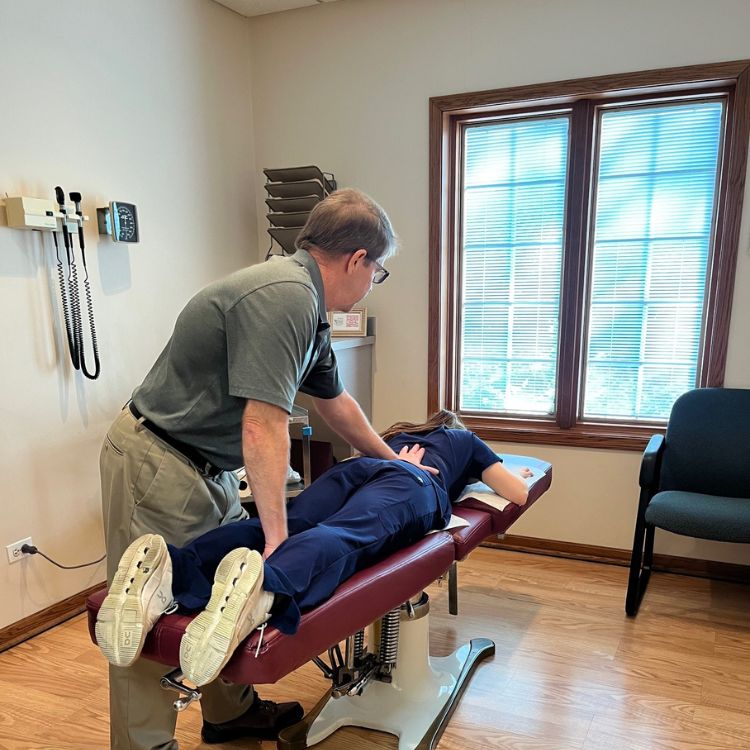 Spinal Traction Therapy - Orland Park Chiropractic - Orland Park, IL